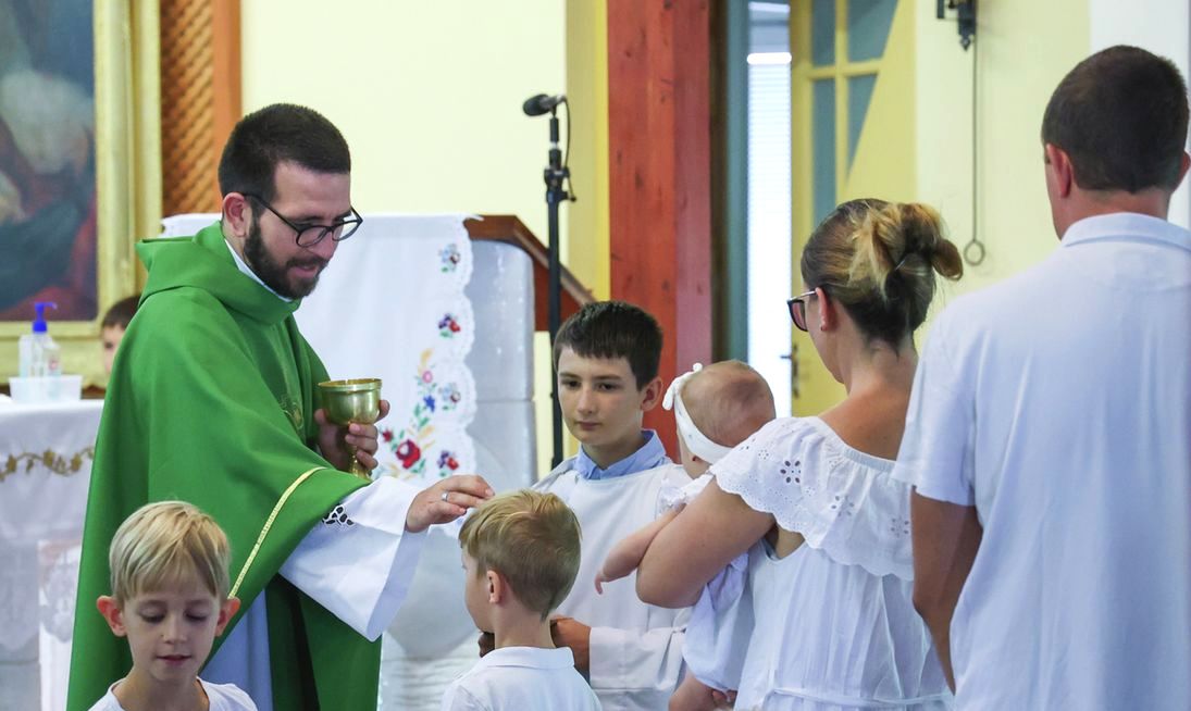 Kovács Zoltán plébános úr első szeged-szentmihályi miséje