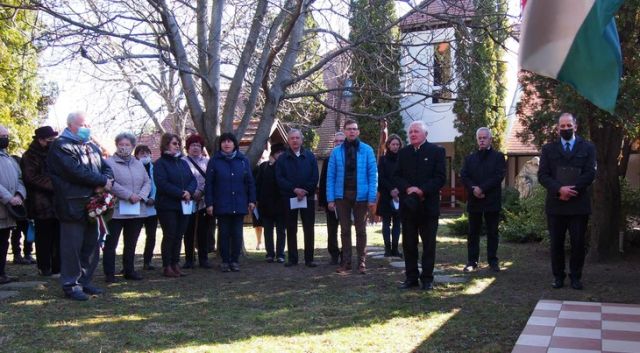 megemlékezés a diktatúrák áldozatairól